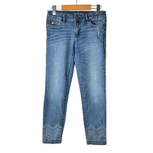 WHBM The Skinny  Crop w Brass Ankle Details